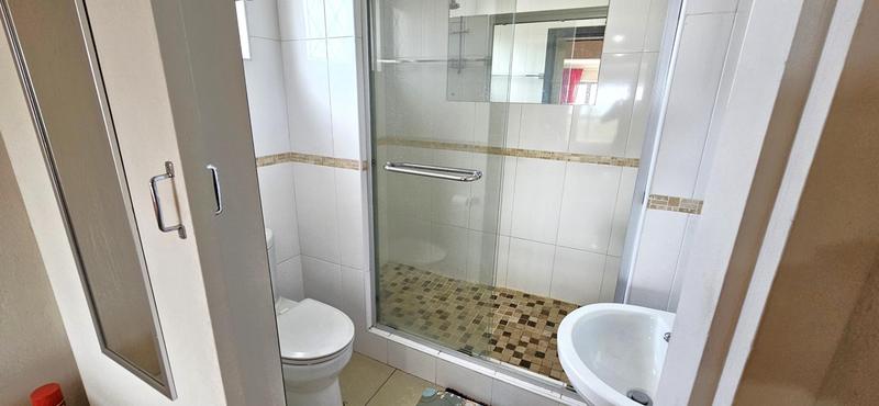 4 Bedroom Property for Sale in Uvongo KwaZulu-Natal