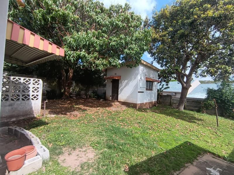 4 Bedroom Property for Sale in Port Edward KwaZulu-Natal