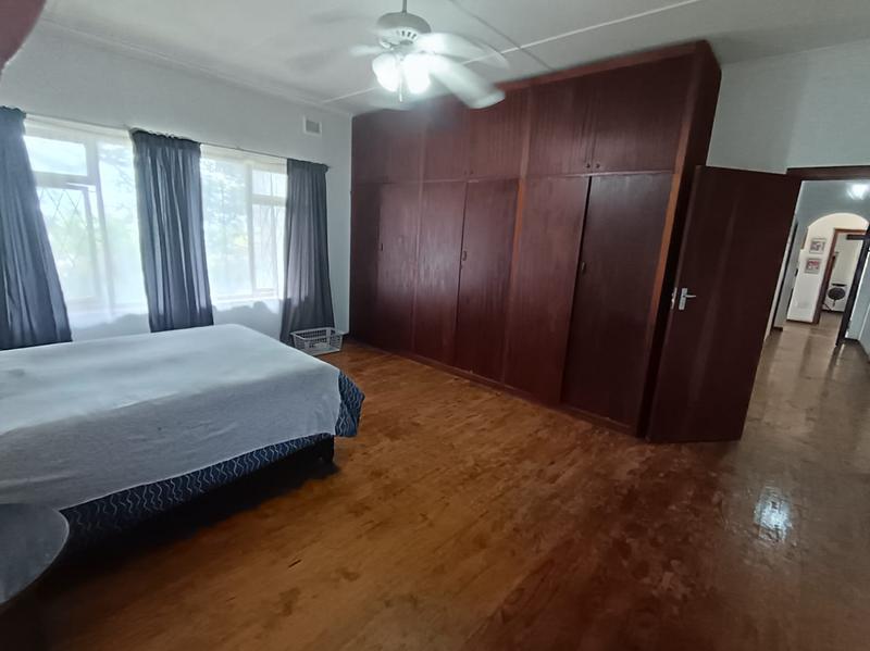 4 Bedroom Property for Sale in Port Edward KwaZulu-Natal