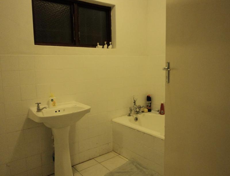 To Let 4 Bedroom Property for Rent in Bluff KwaZulu-Natal