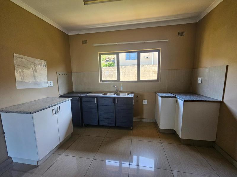 To Let 3 Bedroom Property for Rent in Lotusville KwaZulu-Natal
