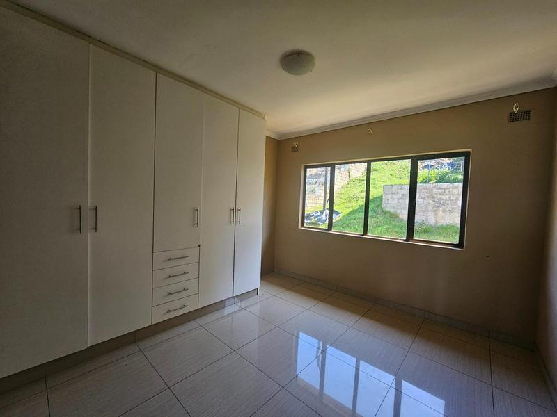 To Let 3 Bedroom Property for Rent in Lotusville KwaZulu-Natal