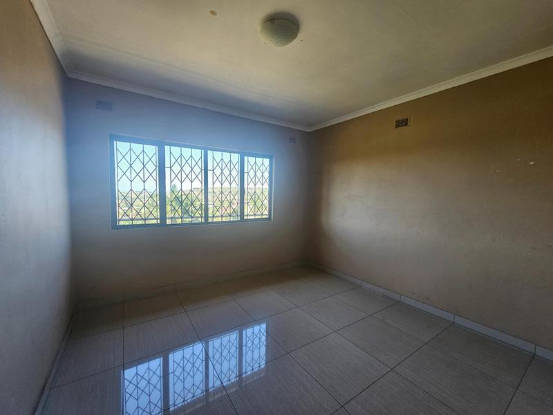 To Let 3 Bedroom Property for Rent in Lotusville KwaZulu-Natal