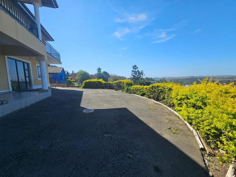 To Let 3 Bedroom Property for Rent in Lotusville KwaZulu-Natal