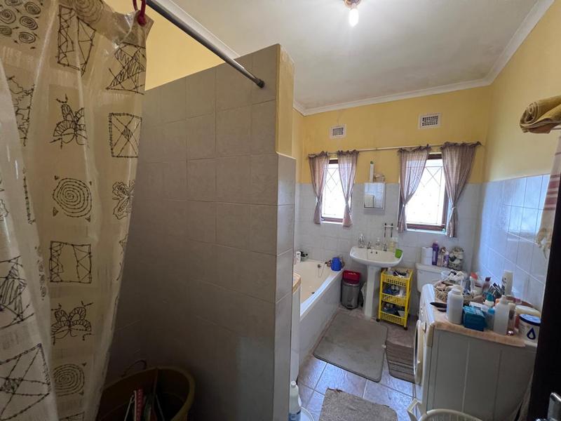 4 Bedroom Property for Sale in Margate KwaZulu-Natal