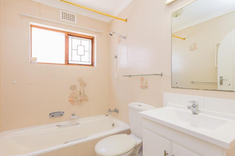 To Let 3 Bedroom Property for Rent in Windermere KwaZulu-Natal