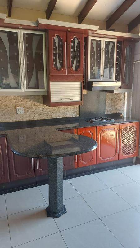 To Let 3 Bedroom Property for Rent in Glen Anil KwaZulu-Natal