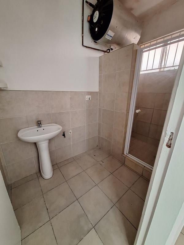2 Bedroom Property for Sale in Overport KwaZulu-Natal