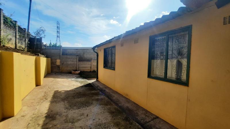 To Let 3 Bedroom Property for Rent in Clayfield KwaZulu-Natal