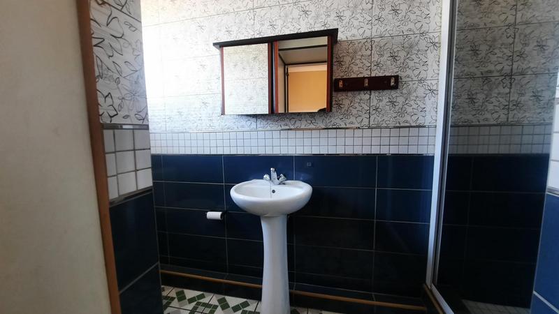 To Let 1 Bedroom Property for Rent in Trenance Manor KwaZulu-Natal