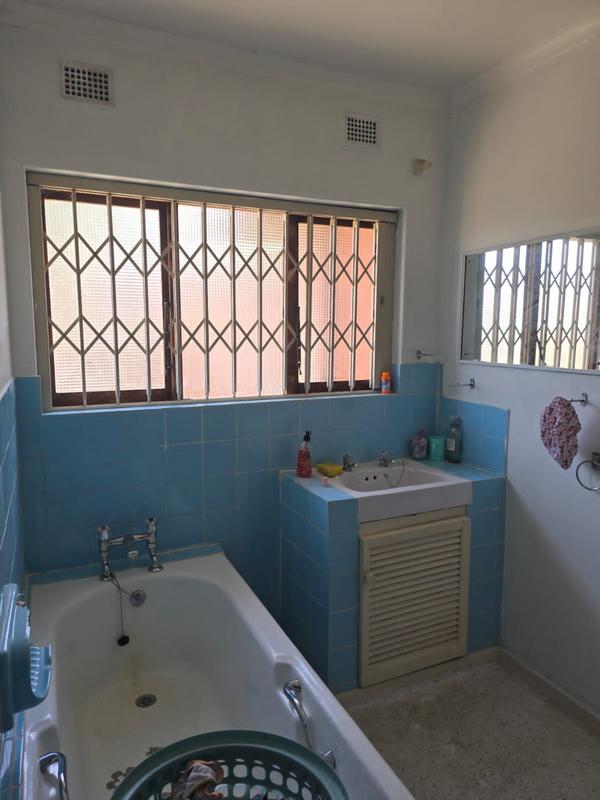 To Let 4 Bedroom Property for Rent in Dawncliffe KwaZulu-Natal