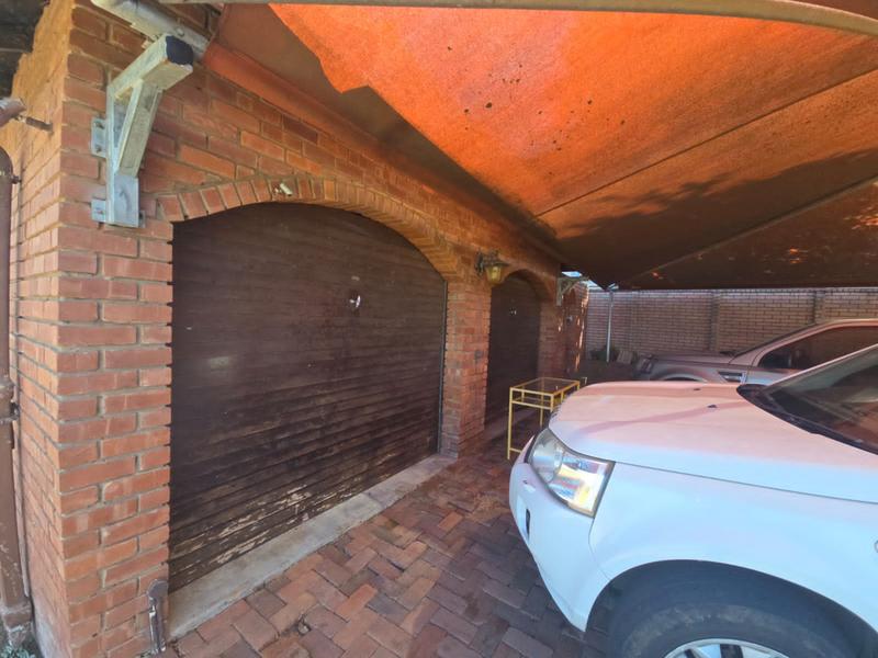 To Let 4 Bedroom Property for Rent in Dawncliffe KwaZulu-Natal