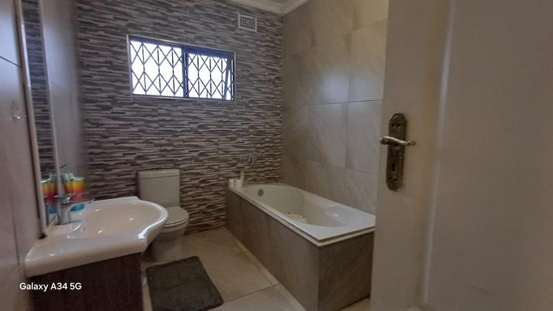 3 Bedroom Property for Sale in Regency Park KwaZulu-Natal