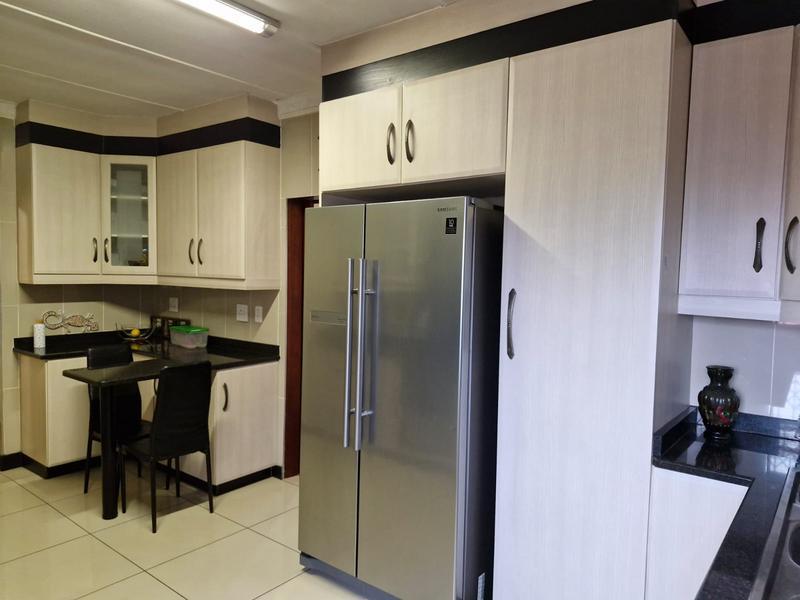 4 Bedroom Property for Sale in Umhlatuzana KwaZulu-Natal