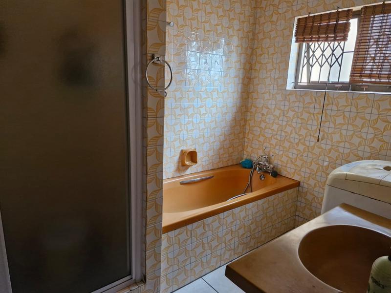4 Bedroom Property for Sale in Umhlatuzana KwaZulu-Natal