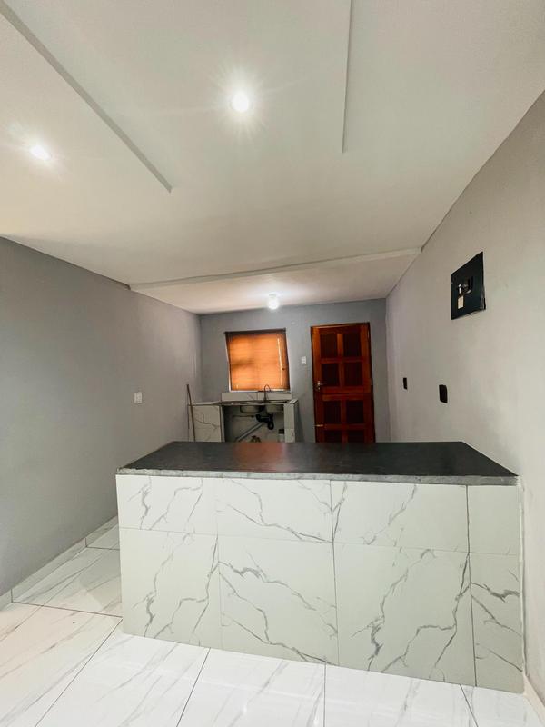 2 Bedroom Property for Sale in Kwamashu KwaZulu-Natal