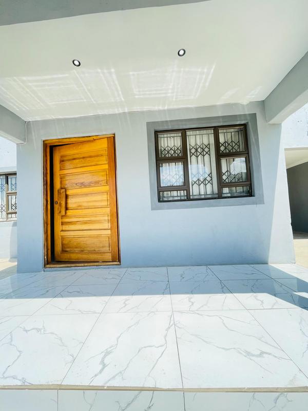 2 Bedroom Property for Sale in Kwamashu KwaZulu-Natal