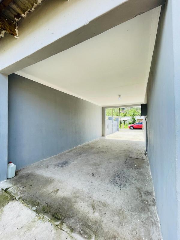 2 Bedroom Property for Sale in Kwamashu KwaZulu-Natal