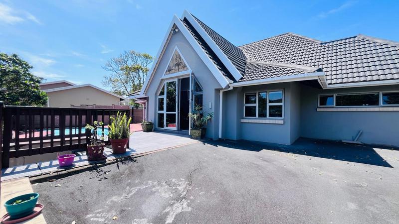 3 Bedroom Property for Sale in Uvongo KwaZulu-Natal