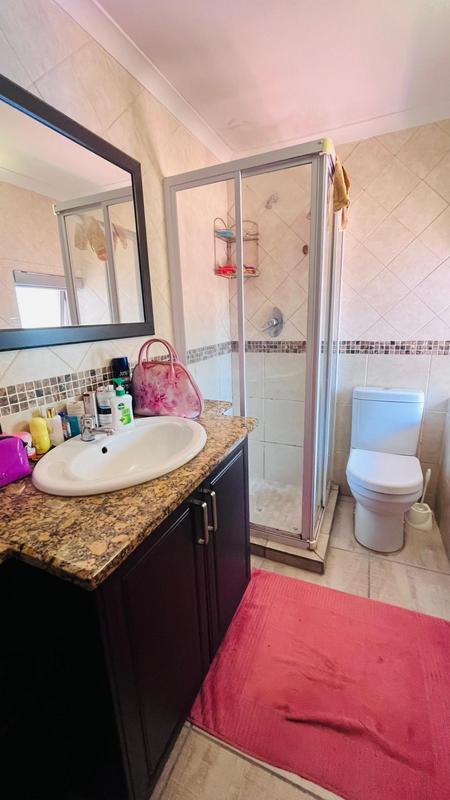 3 Bedroom Property for Sale in Uvongo KwaZulu-Natal
