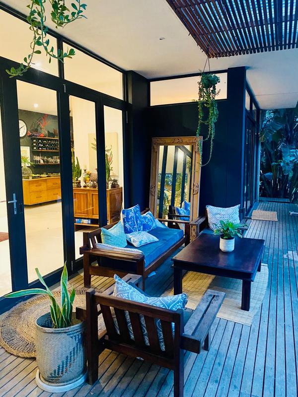 To Let 5 Bedroom Property for Rent in Salt Rock KwaZulu-Natal