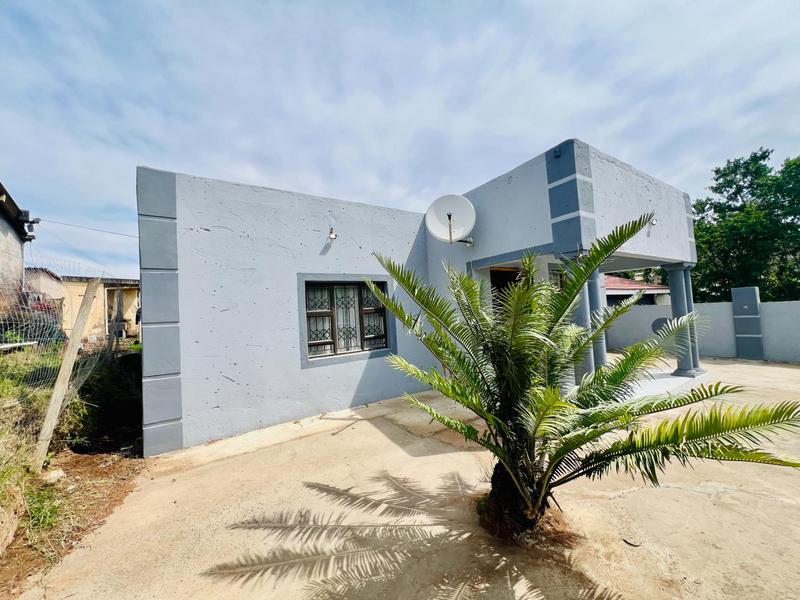 2 Bedroom Property for Sale in Kwamashu KwaZulu-Natal