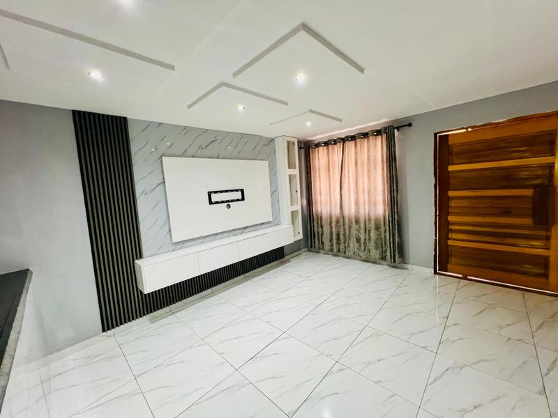 2 Bedroom Property for Sale in Kwamashu KwaZulu-Natal