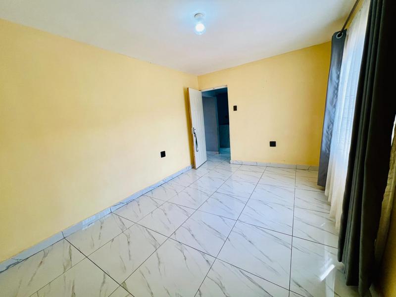 2 Bedroom Property for Sale in Kwamashu KwaZulu-Natal
