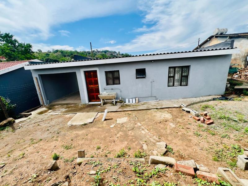 2 Bedroom Property for Sale in Kwamashu KwaZulu-Natal