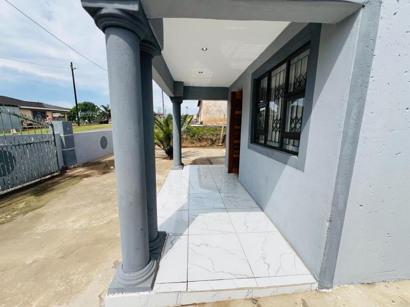 2 Bedroom Property for Sale in Kwamashu KwaZulu-Natal