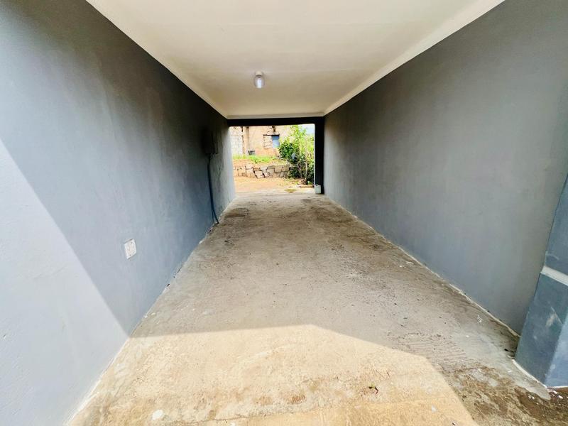 2 Bedroom Property for Sale in Kwamashu KwaZulu-Natal