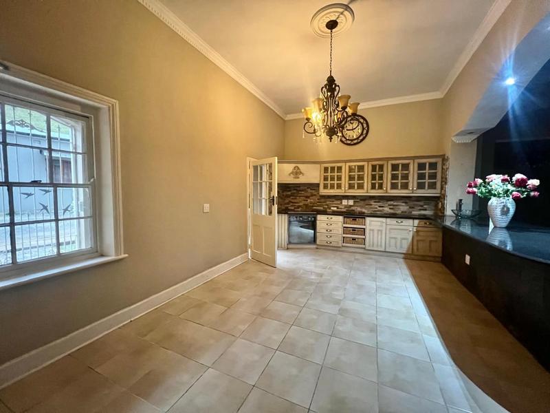 To Let 5 Bedroom Property for Rent in Chase Valley KwaZulu-Natal