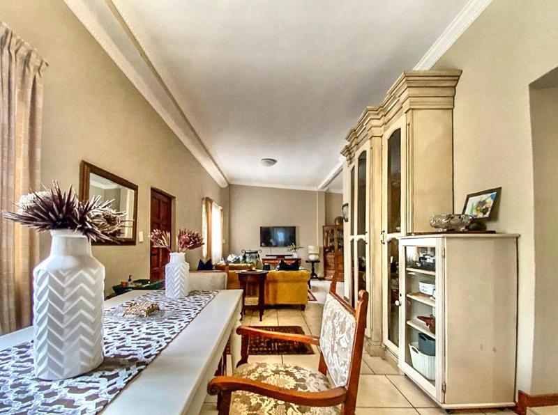 To Let 5 Bedroom Property for Rent in Chase Valley KwaZulu-Natal