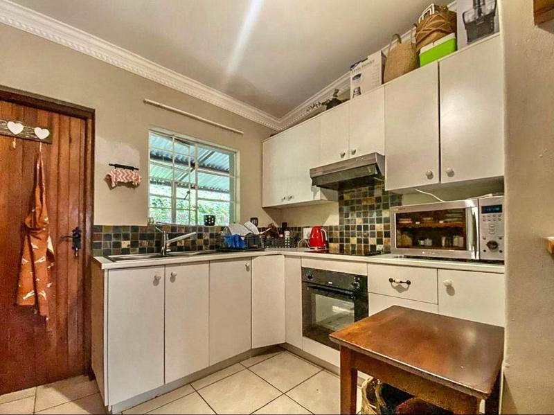 To Let 5 Bedroom Property for Rent in Chase Valley KwaZulu-Natal