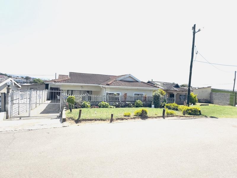 4 Bedroom Property for Sale in Kwamashu D KwaZulu-Natal