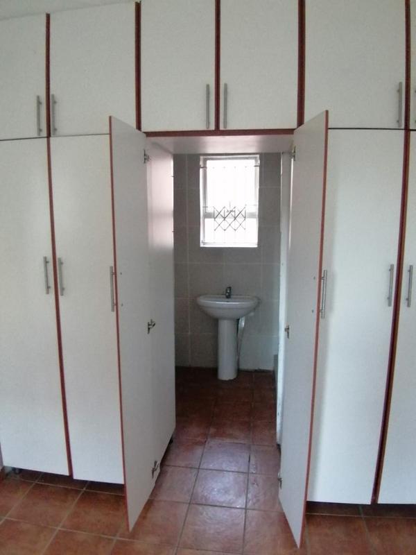 To Let 1 Bedroom Property for Rent in Overport KwaZulu-Natal