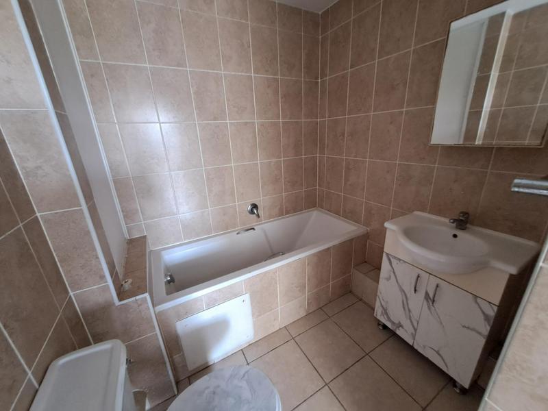 To Let 3 Bedroom Property for Rent in Westbrook KwaZulu-Natal