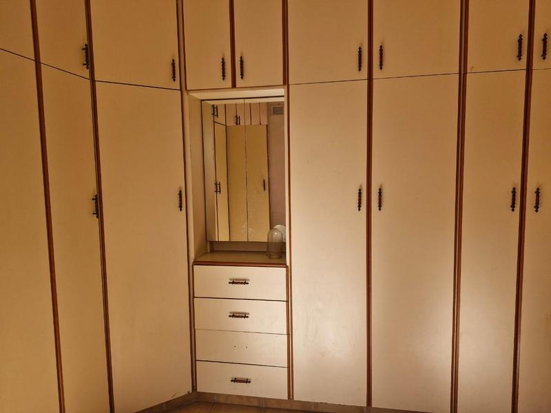 To Let 1 Bedroom Property for Rent in Escombe KwaZulu-Natal