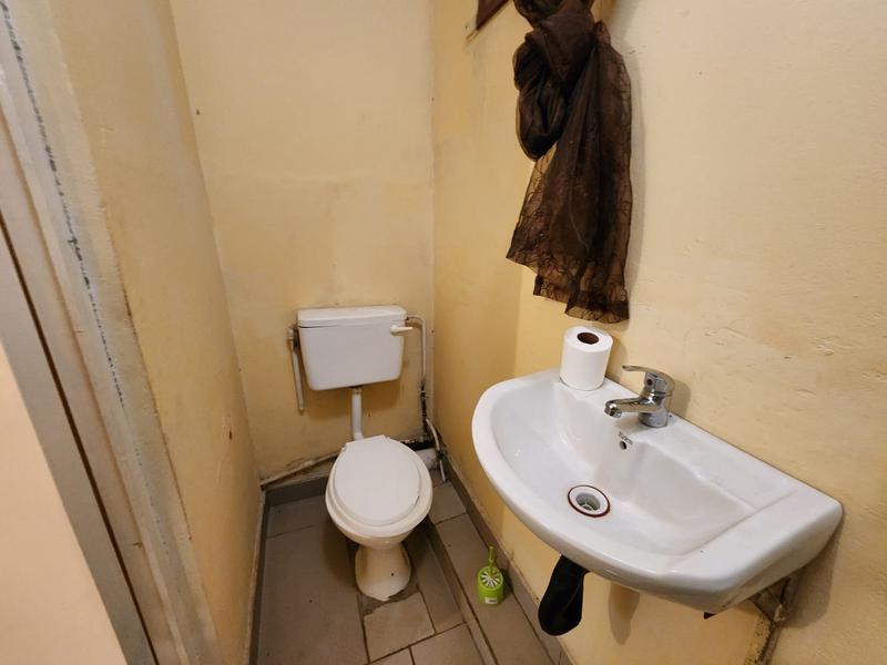 To Let 1 Bedroom Property for Rent in Woodhaven KwaZulu-Natal