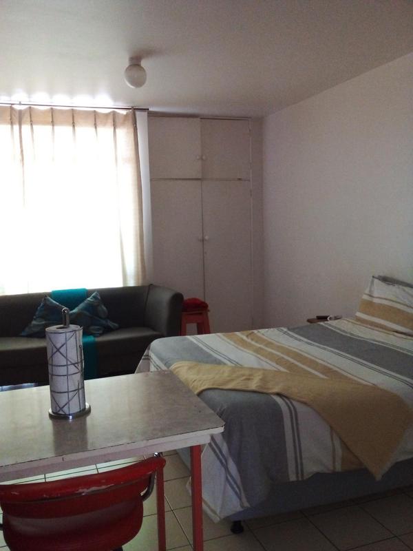 To Let 1 Bedroom Property for Rent in Empangeni Central KwaZulu-Natal