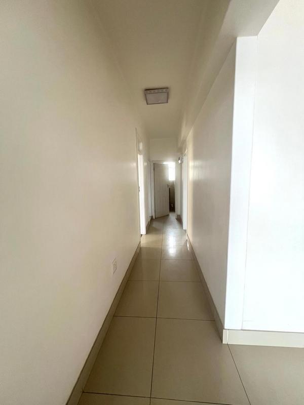 To Let 3 Bedroom Property for Rent in North Beach KwaZulu-Natal