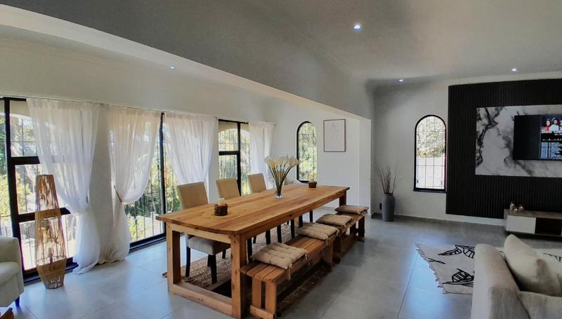 4 Bedroom Property for Sale in Uvongo KwaZulu-Natal
