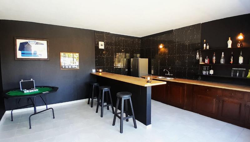 4 Bedroom Property for Sale in Uvongo KwaZulu-Natal