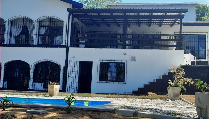 4 Bedroom Property for Sale in Uvongo KwaZulu-Natal