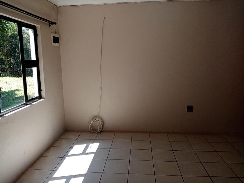 To Let 2 Bedroom Property for Rent in Winston Park KwaZulu-Natal