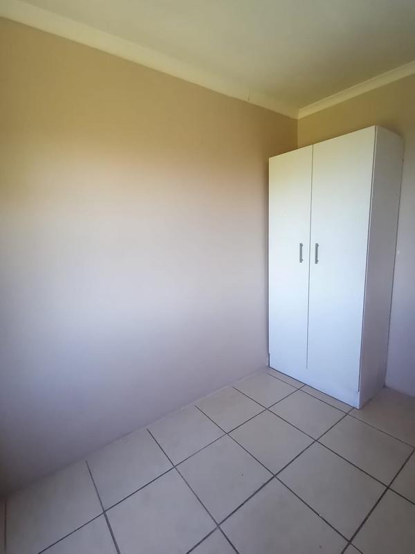 To Let 2 Bedroom Property for Rent in Winston Park KwaZulu-Natal