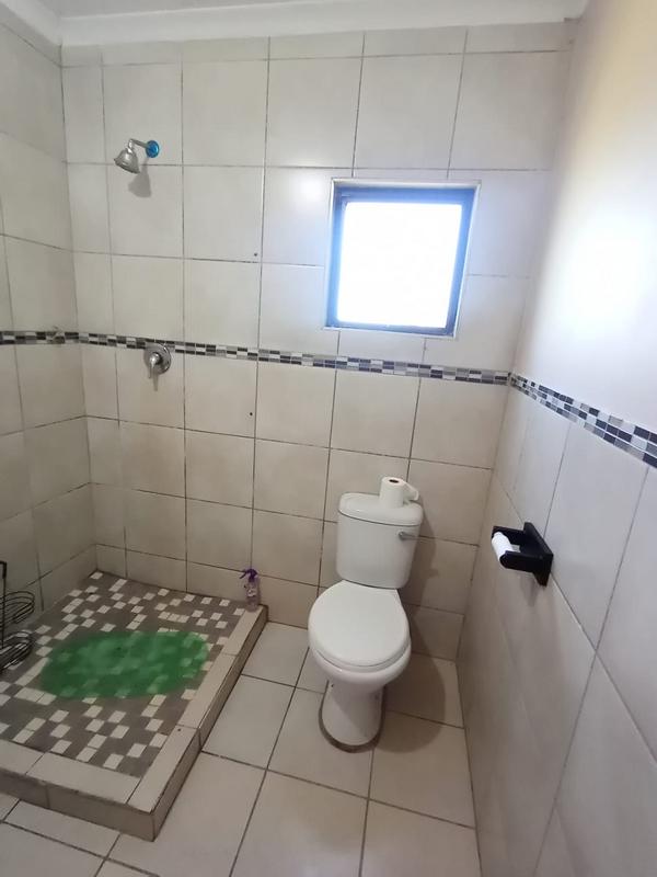 To Let 2 Bedroom Property for Rent in Winston Park KwaZulu-Natal
