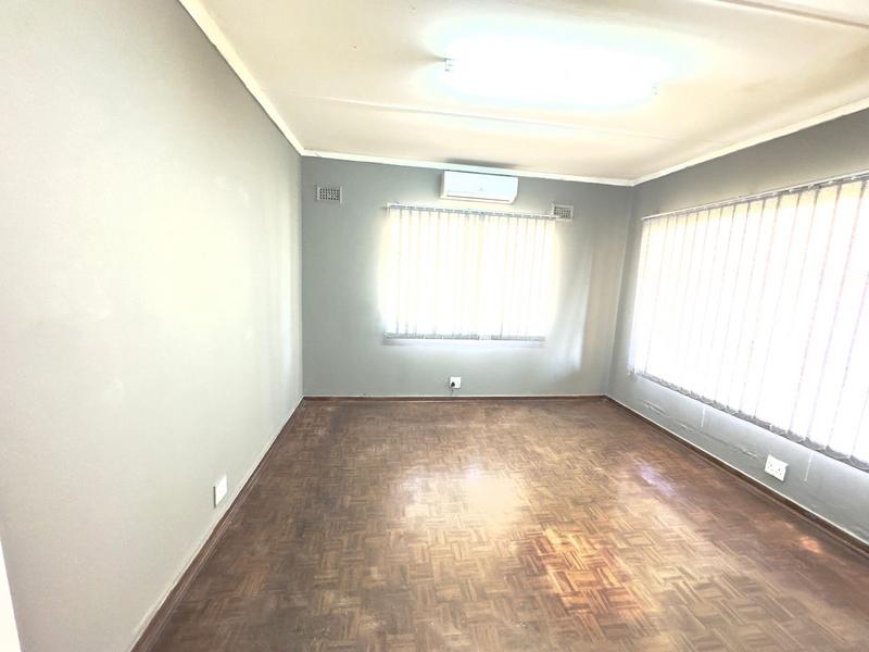 4 Bedroom Property for Sale in Avoca KwaZulu-Natal