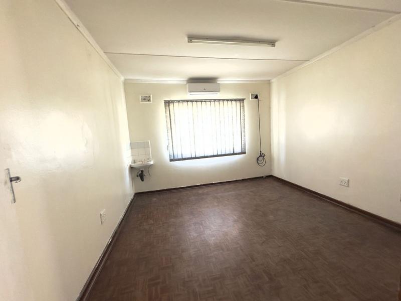 4 Bedroom Property for Sale in Avoca KwaZulu-Natal