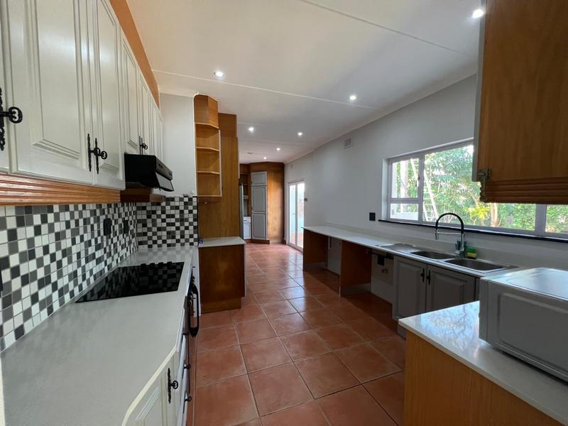 To Let 4 Bedroom Property for Rent in La Lucia KwaZulu-Natal